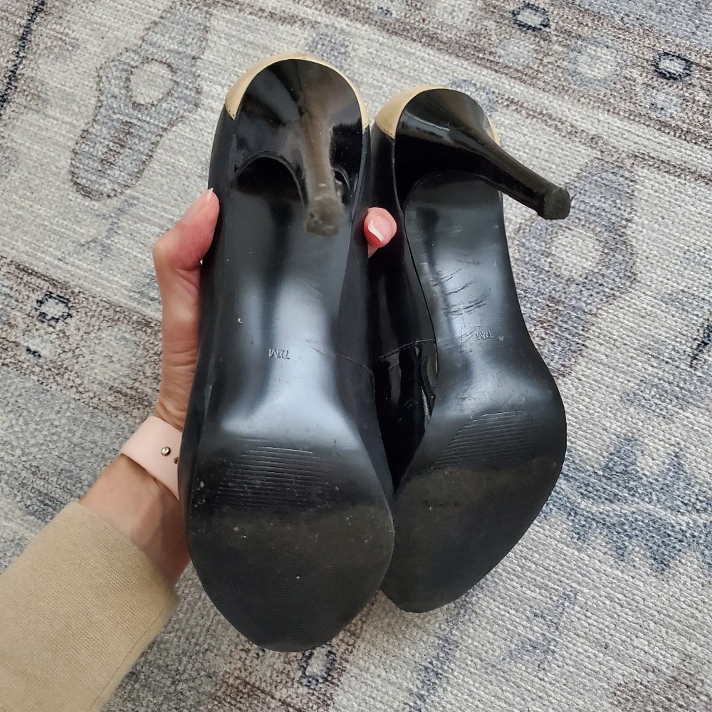Next Black and Cream Buckle Peep Toe Heel Pumps Shoes Sz7.5